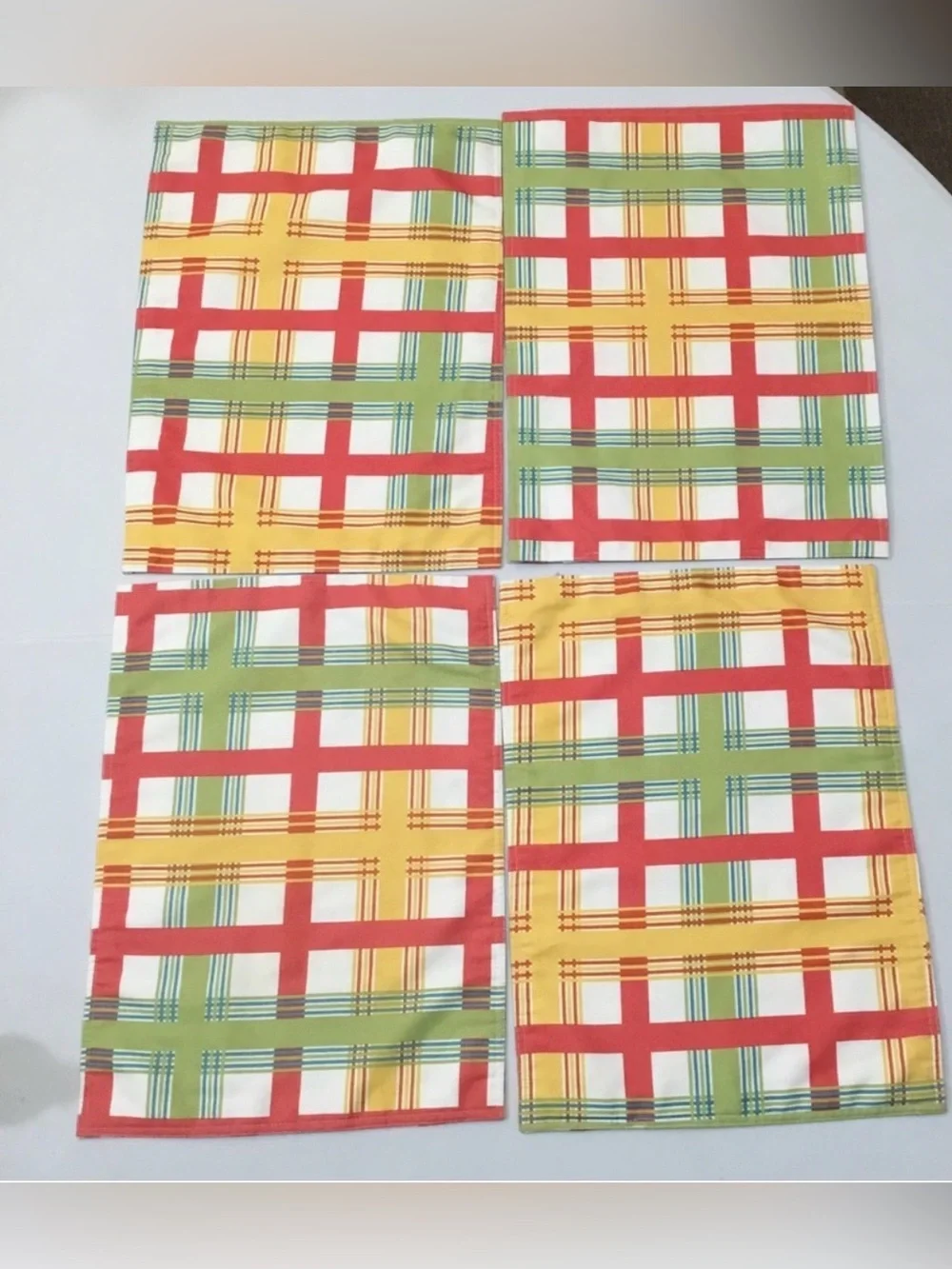 4 Food Network Cloth Plaid Placemats